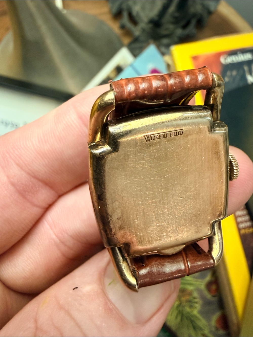 Hamilton Vintage 10k GF 17j Wristwatch in Gold Tone with Brown Leather Strap - Picture 6 of 8